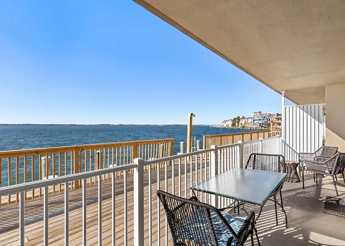 Holiday home Bayfront Beauty - Shipwreck 102